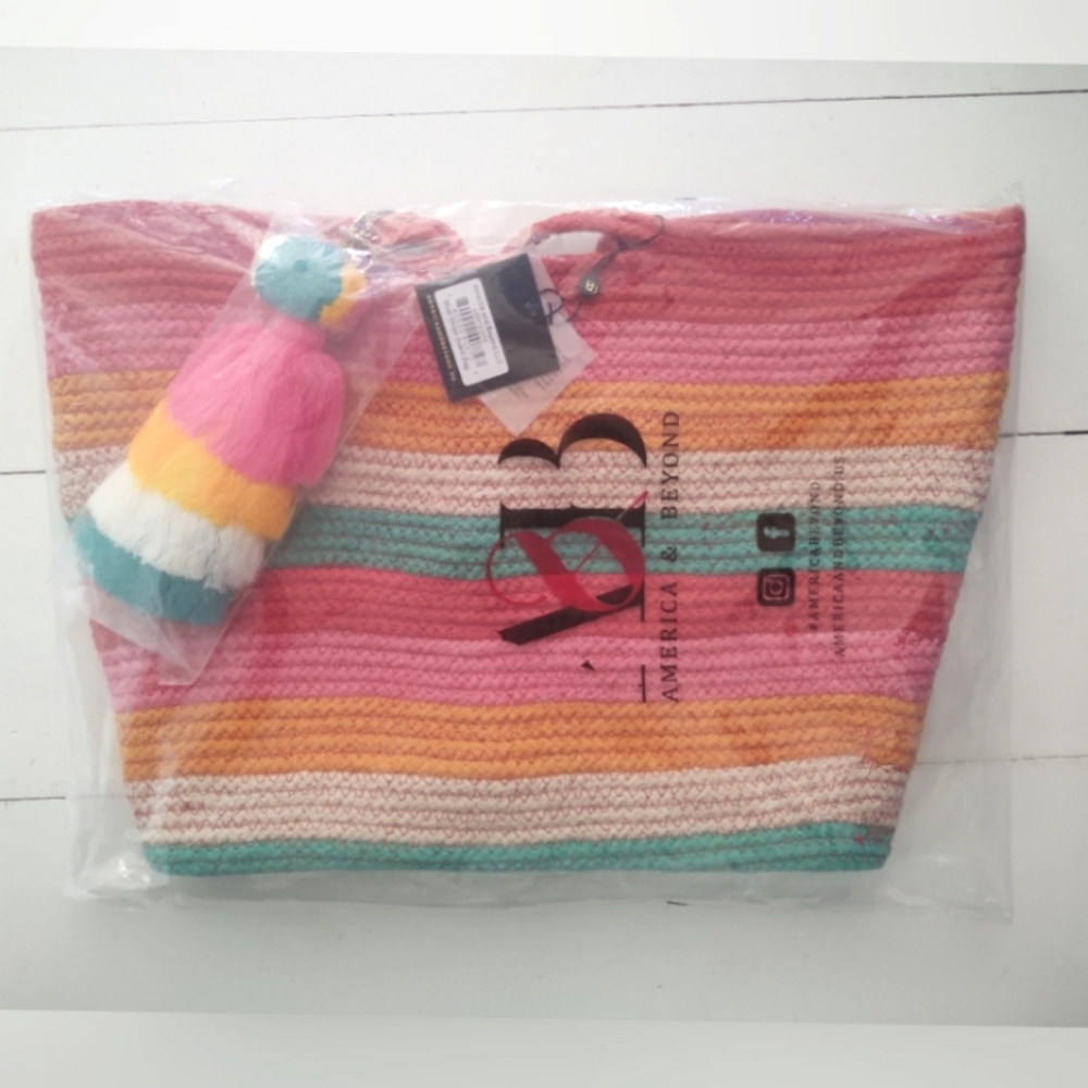 America & Beyond striped bucket bag beach tote New - Picture 3 of 7